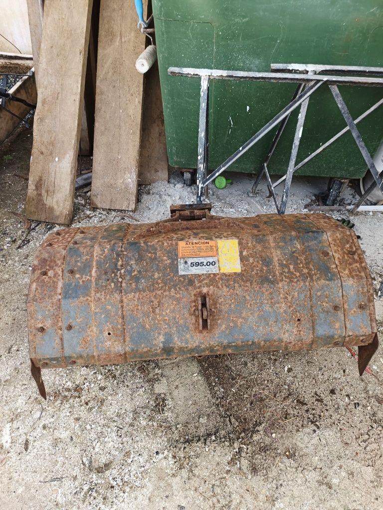 Vendo trator pascoale 906
