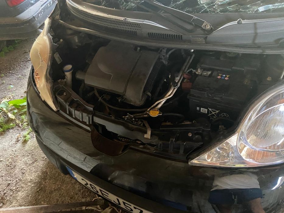 Carro Peugeot acidentado