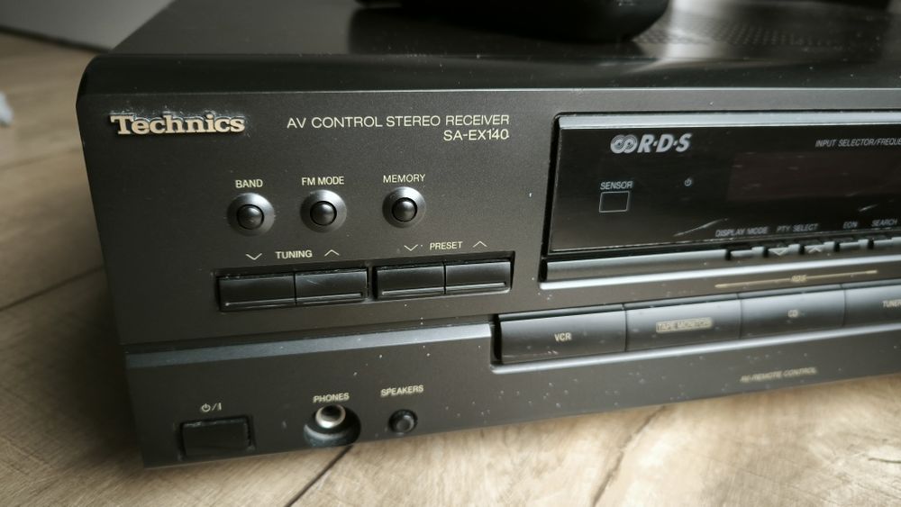 Amplituner Technics SA-EX140