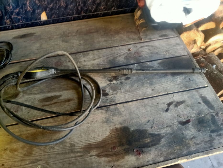 Vendo máquina de pressão como nova a funcionar perfeitamente.