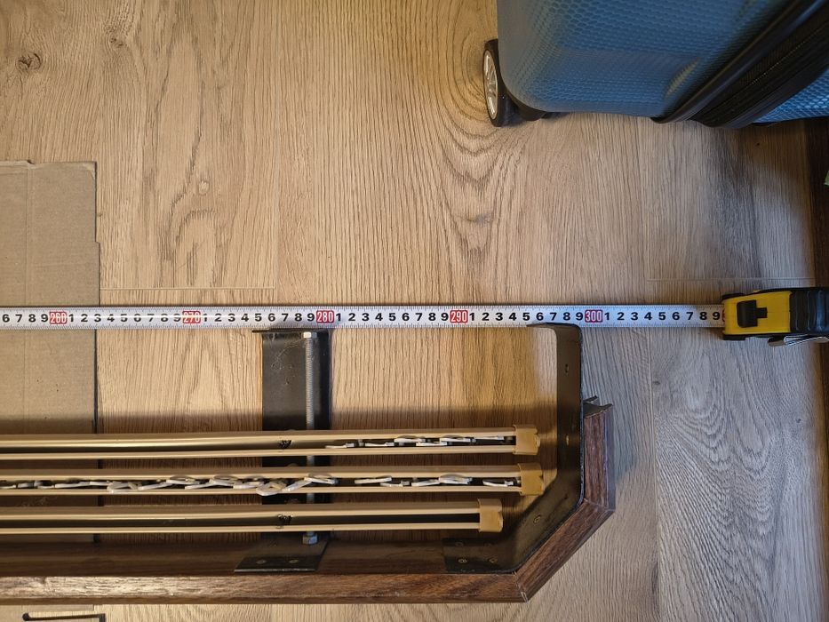 Карниз коричневий. Самовивіз: Львів