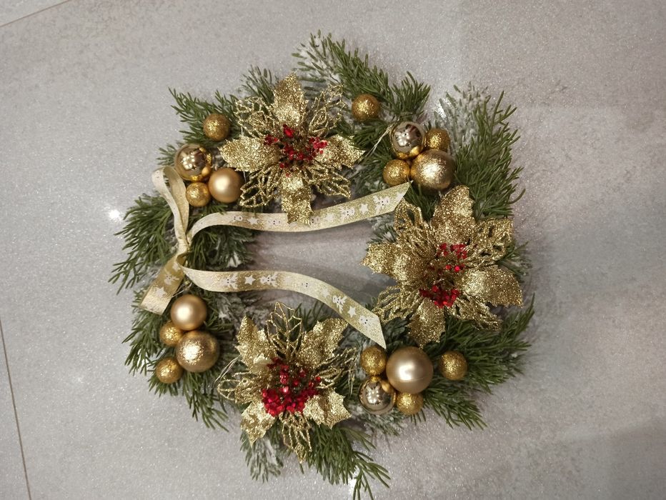 Wianek wieniec świąteczny Boże Narodze 30 cm lampki