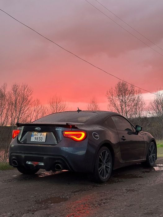 Безрамкові кріплення на євро і америк знаки, номерні рамки, магнітні