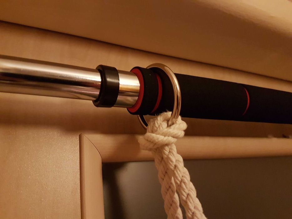 Huśtawka dla dzieci z poduszkami JAK NOWA