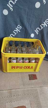 Oryginalna żółta skrzynka Pepsi-Cola, wraz z kompletem butelek Pepsi