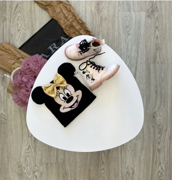 Шапка з мікі, черевики осінні, демісезонні черевички для дівчинки