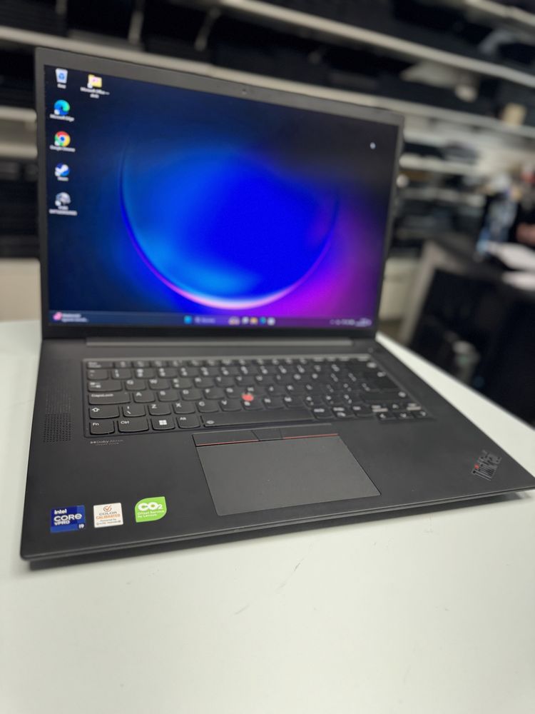 Laptop Lenovo ThinkPad P1 gen4 16" Intel i9 64GB 1TB W11