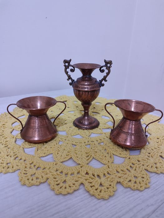 Три маленьких амфоретти, мідь, повоєнна Італія