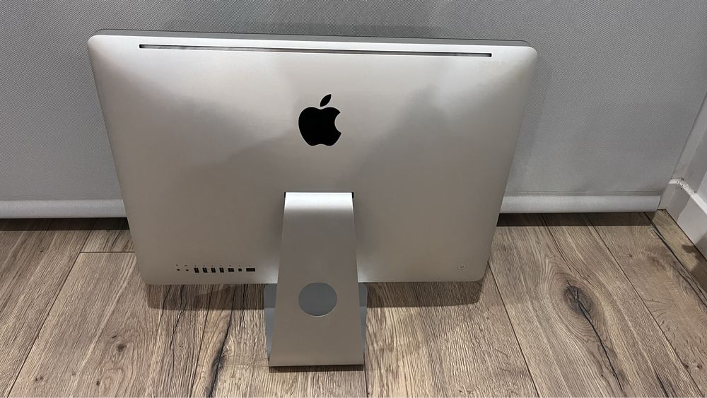iMac (21,5 polegadas, meados de 2011)