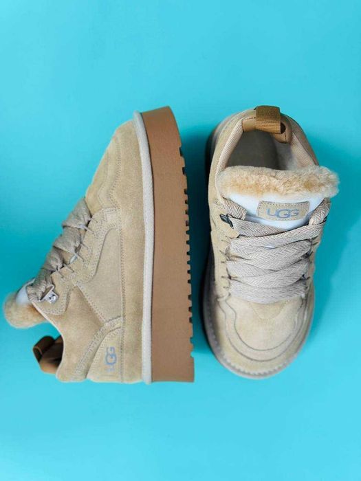 Ugg Lowmel женские зимние кроссовки бежевые на меху натуральная замша