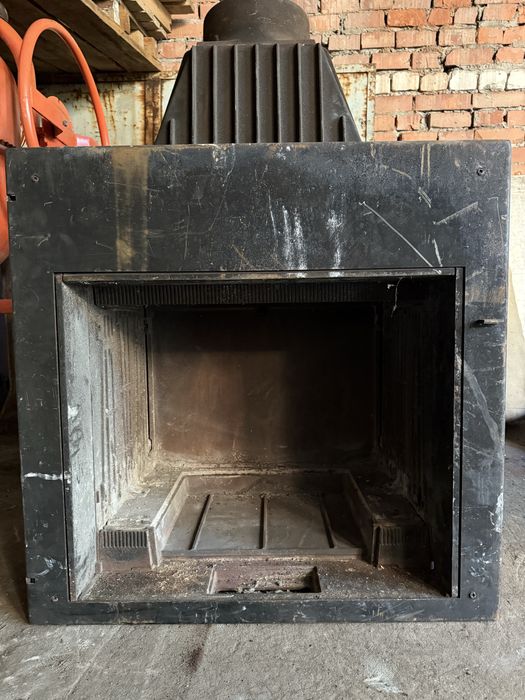 Продам    камин    в     хорошем     состоянии.