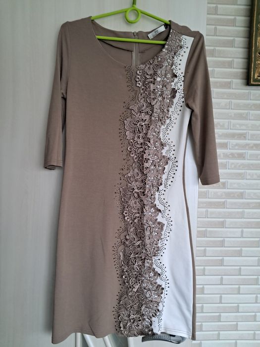 Продам платья 44-46р.