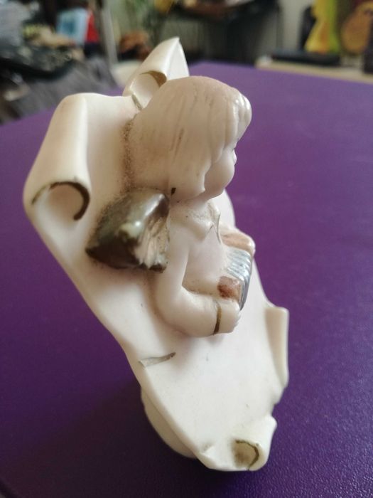 Estatueta antiga de Anjo c/ acordeão, em Resina