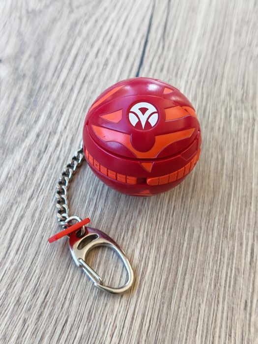 Figurka Bakugan Dragonoid Pyrus brelok