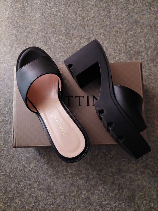 Кожаные шлёпанцы LOTTINI