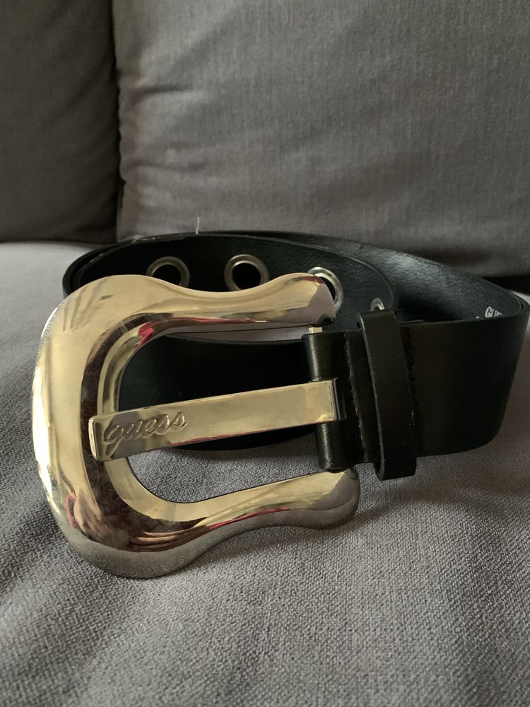 Czarny szeroki pasek Guess