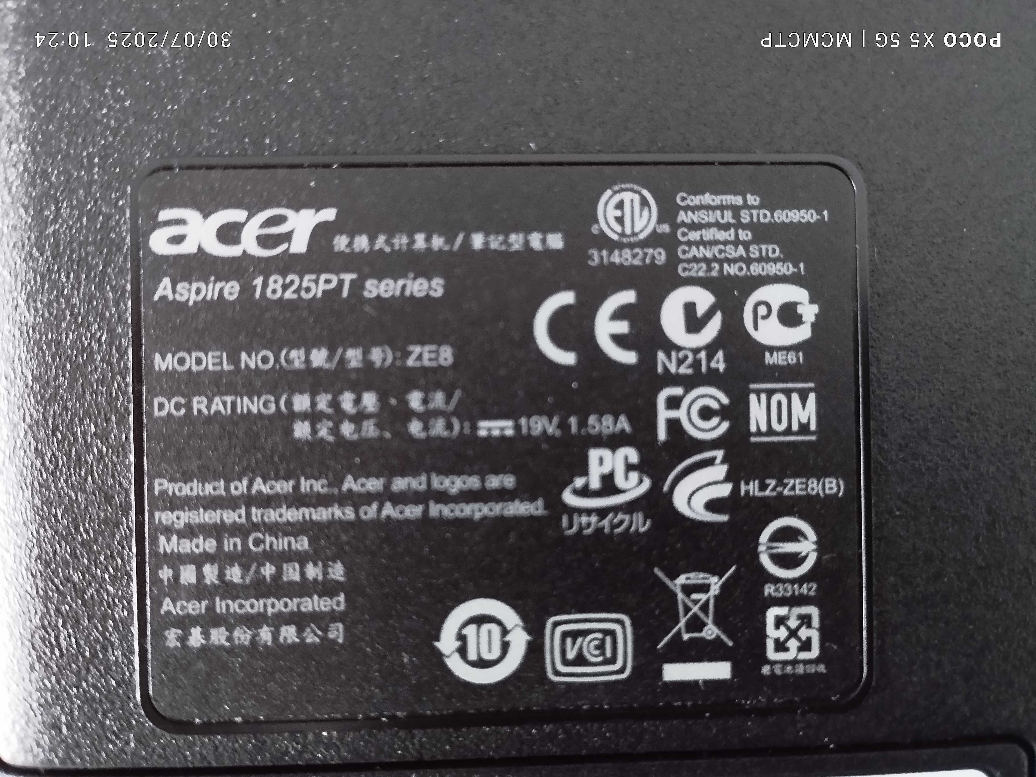 Acer Aspire 1825PT, ecrã tátil de 11.6", CPU Intel, 3GB RAM, 320GB HDD
