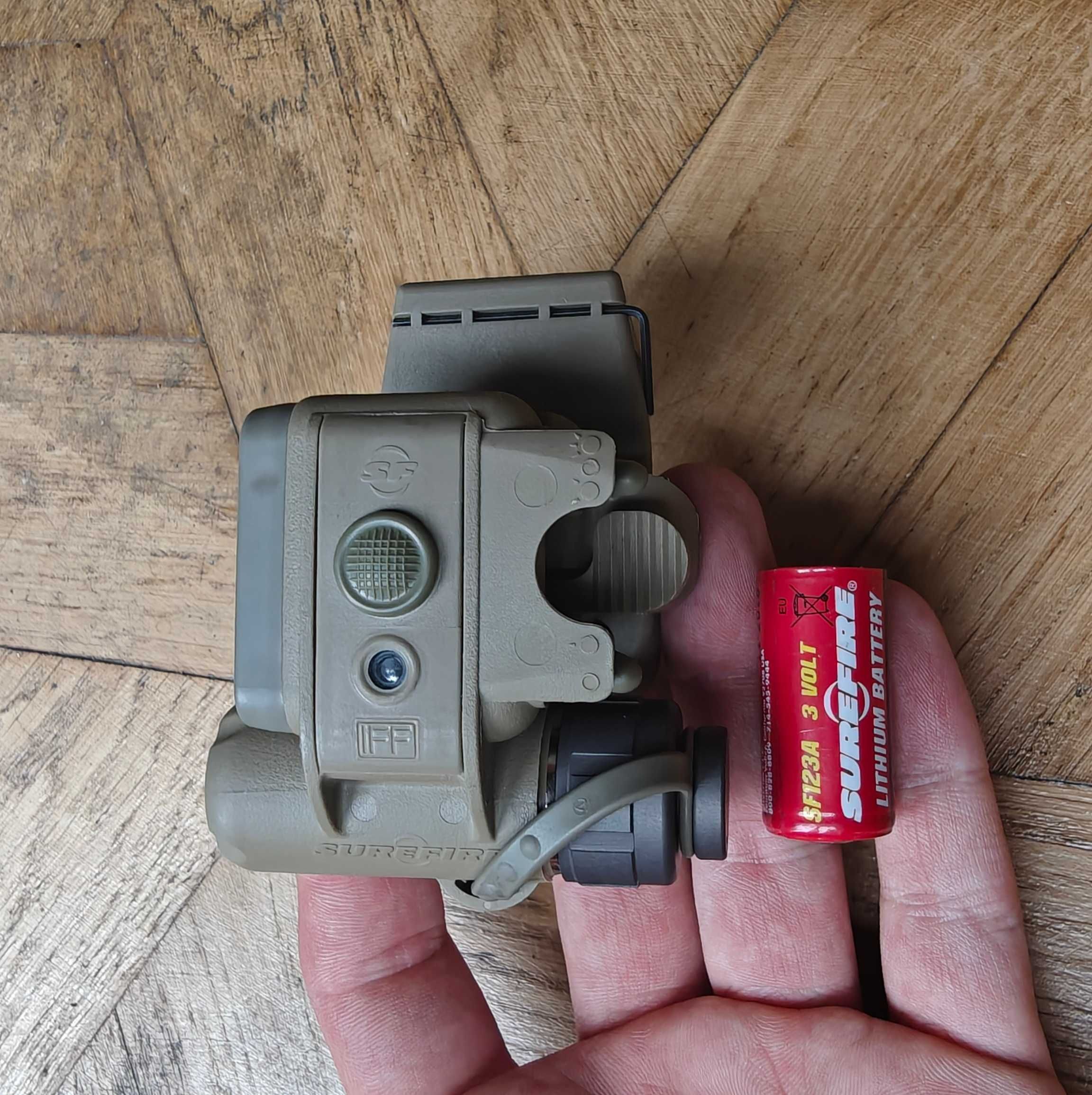 Latarka Surefire HL-1 na hełm RED/WHITE/IR HL1-C-TN