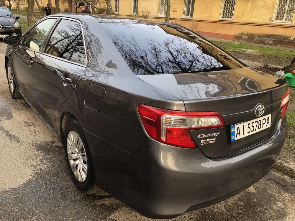 Продам TOYOTA CAMRY 2014 рік 12600$