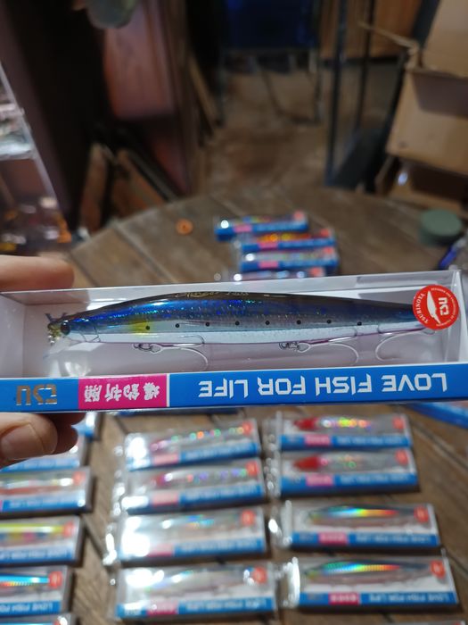 Amostras pesca spinning Tsurinoya stinger 140s 26gr