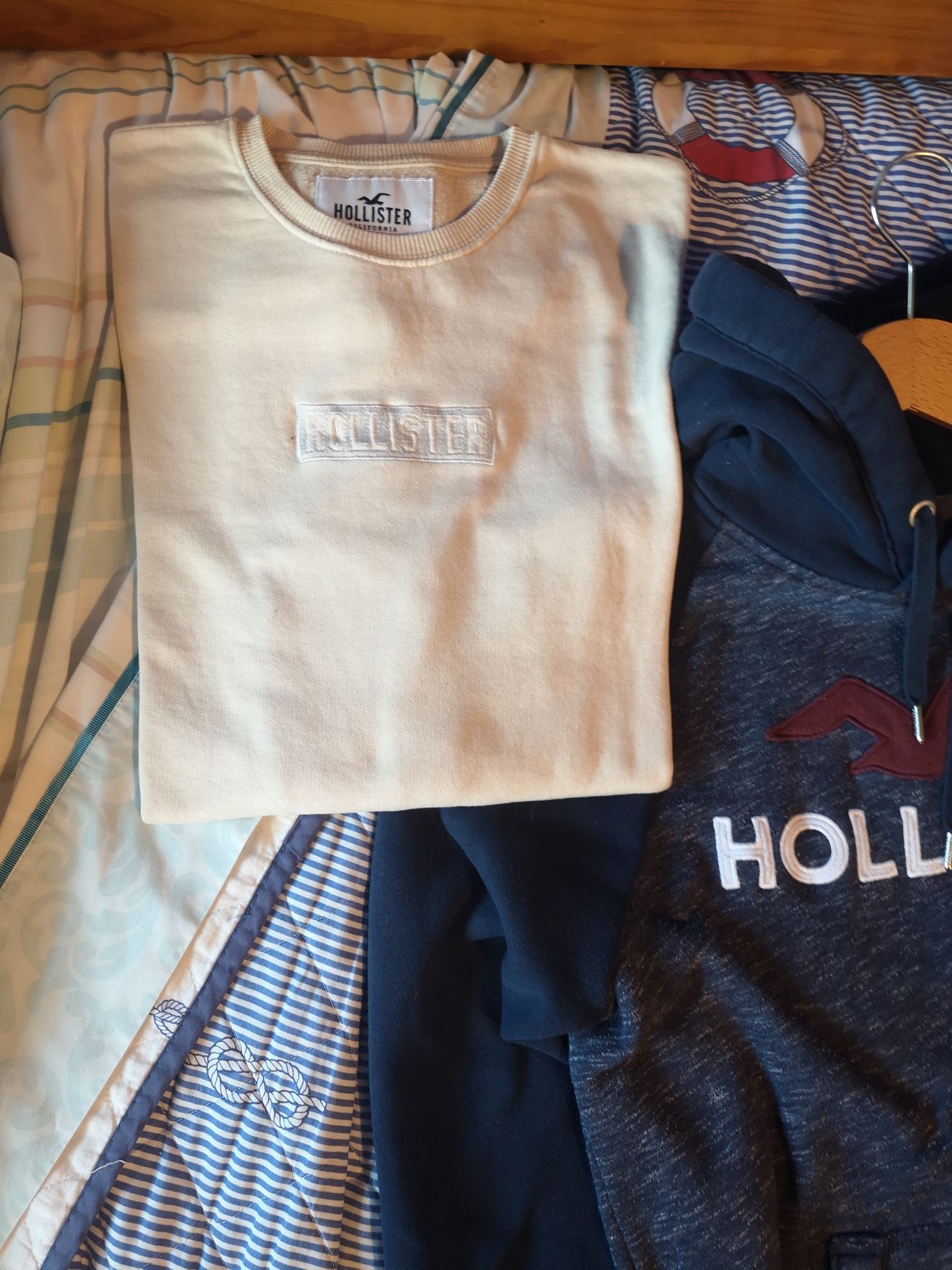 Artigos Hollister! (T-shirts, Sweats, Malhas)