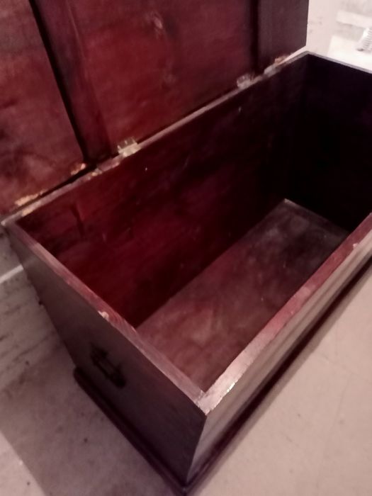 Komoda posagwa  stara