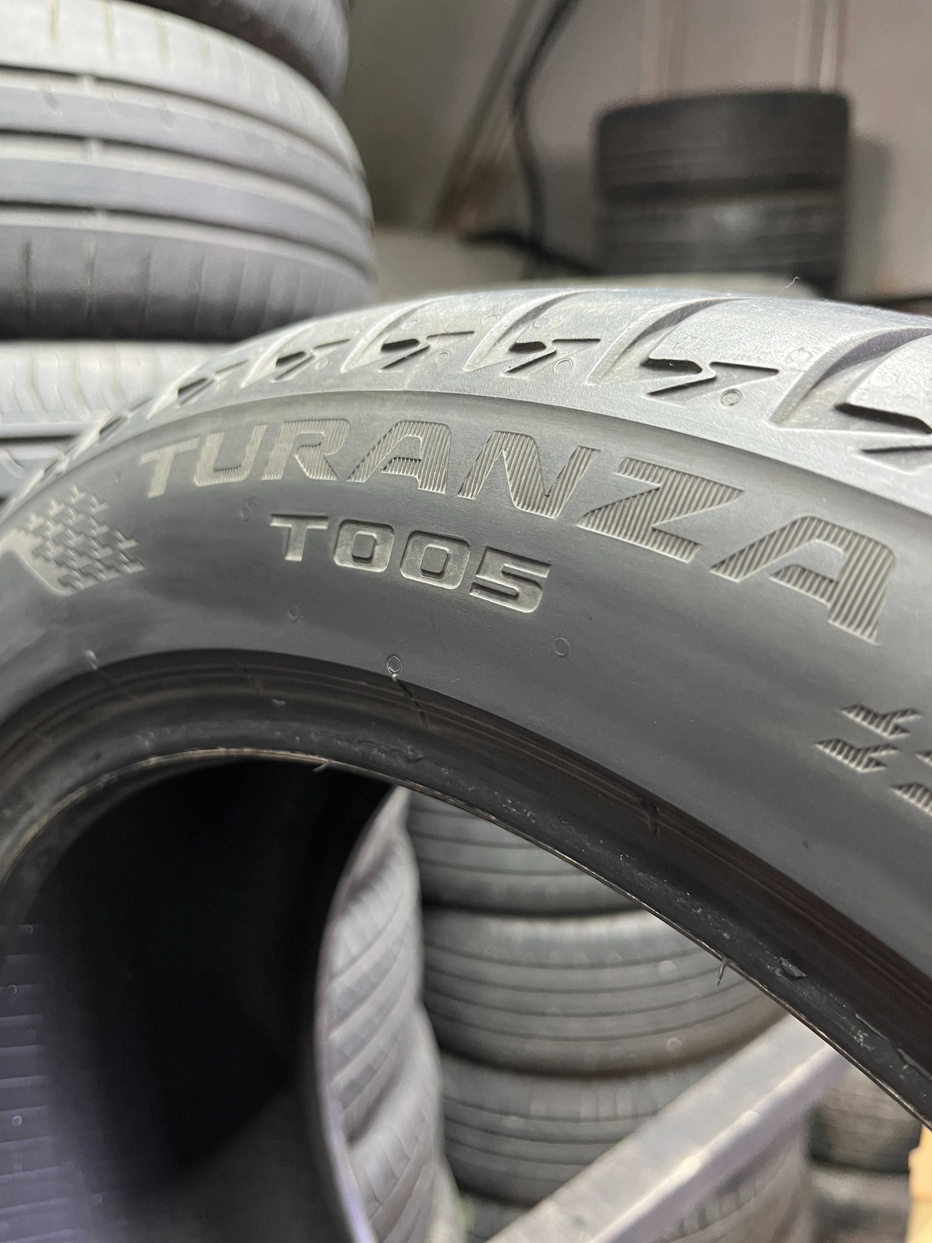 235/45 R18 Bridgestone пара літо / лето 2020 рік