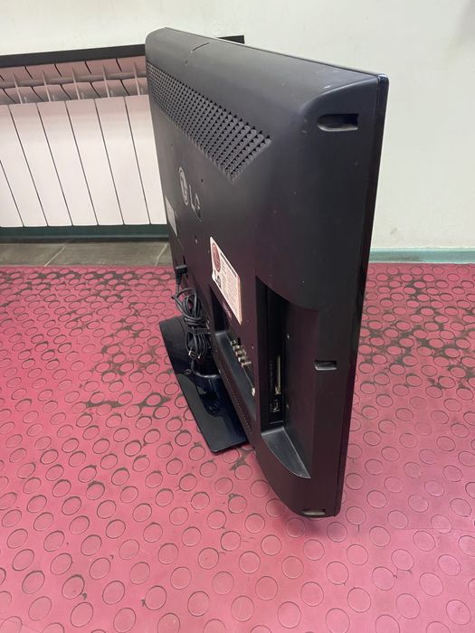 Телевізор LG 32CS460T б/в