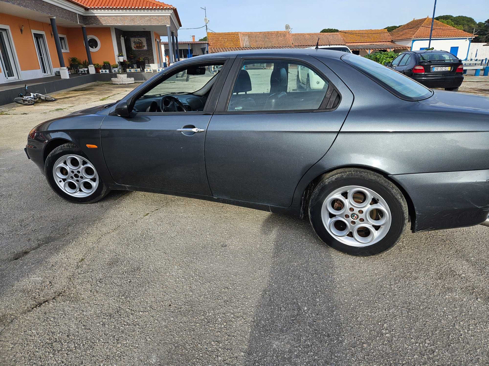 Vendo alfa romeo  ... impecável de mecânica