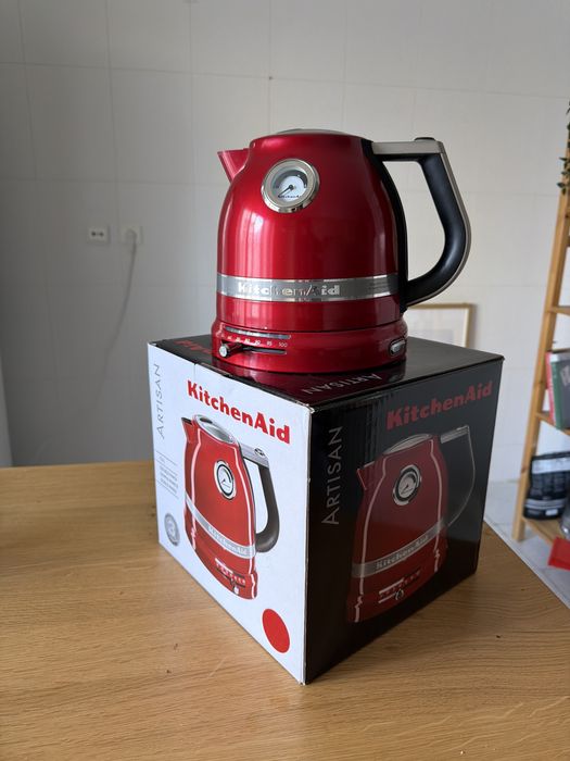 Fervedor KitchenAid 1.5L – Vermelho – Funciona perfeitamente