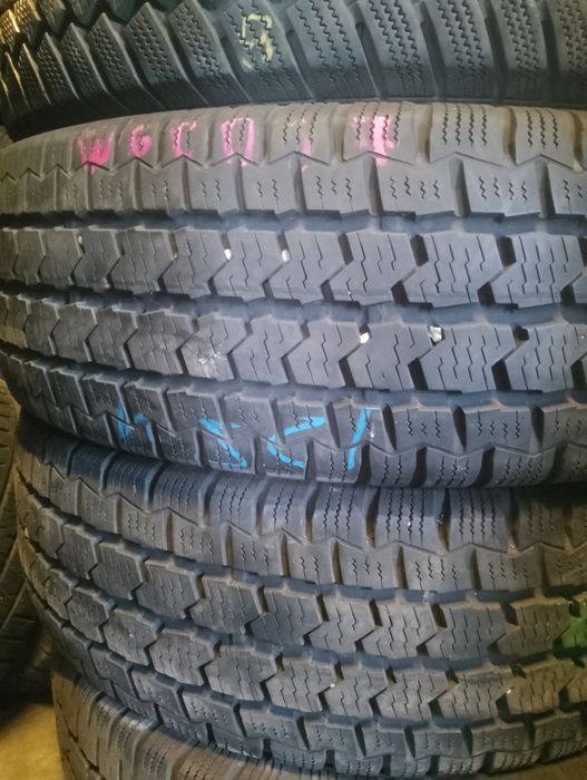 Продам зимние шины 215/65 r16 C