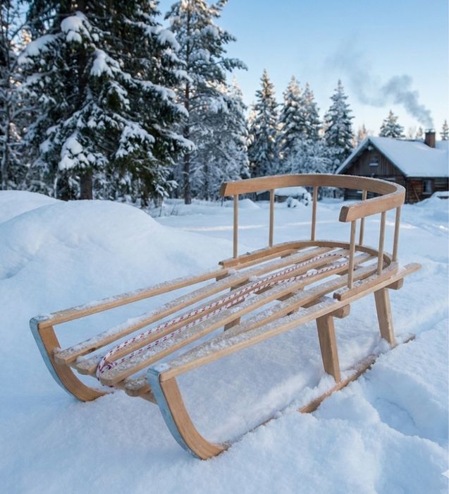 Drewniane sanki bukowe z oparcie i sznurkiem solidne sanki dla dziecka