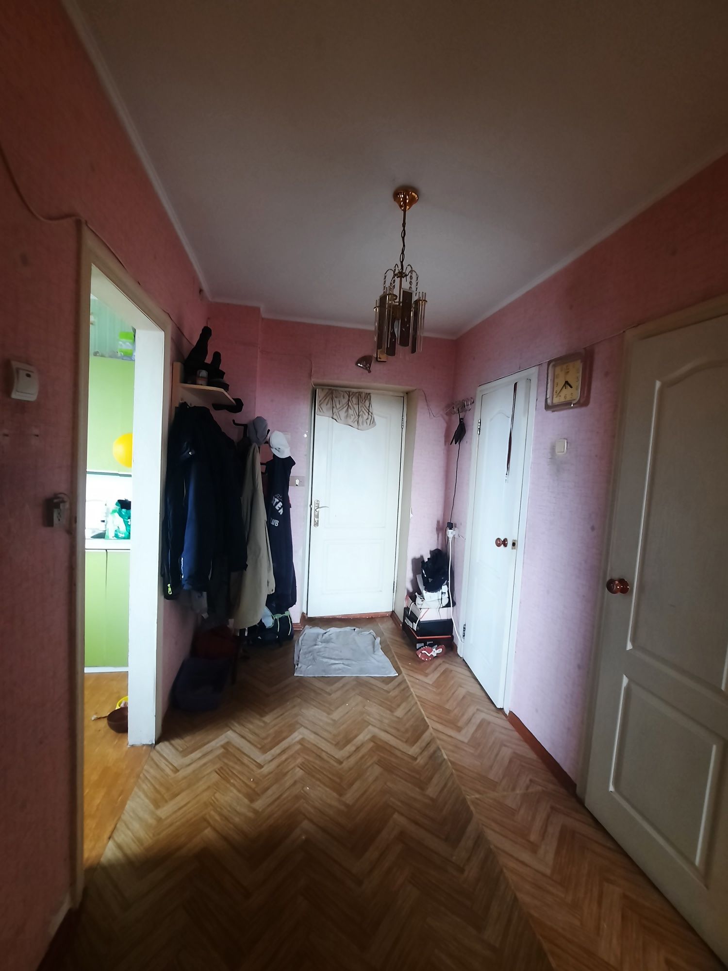 Продаж 2-кімнатної квартири в центрі Чернігова