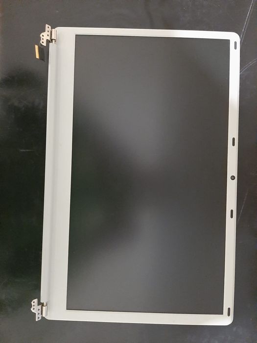 Portátil INSYS XF7-N1561