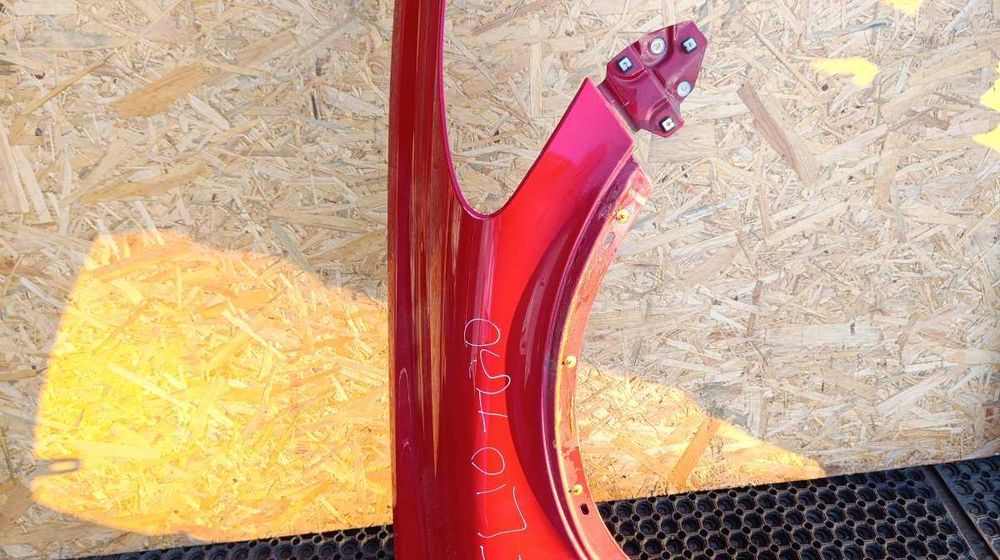 Volvo C30 R-Design Lift Błotnik Przód Prawy 612