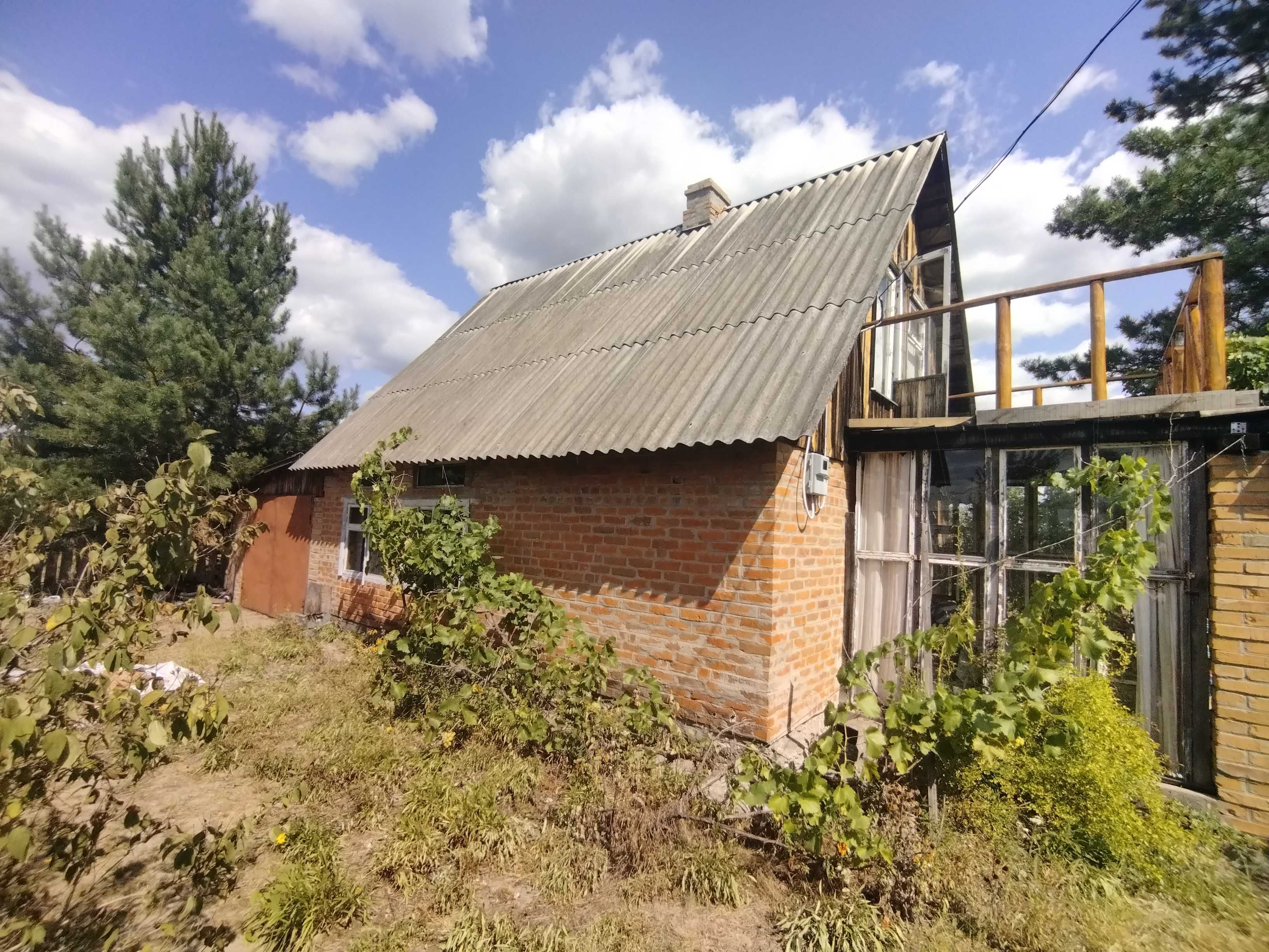 Цегляний садовий будинок. Бородянський, с. Красний Ріг,  с/т «Озерний»