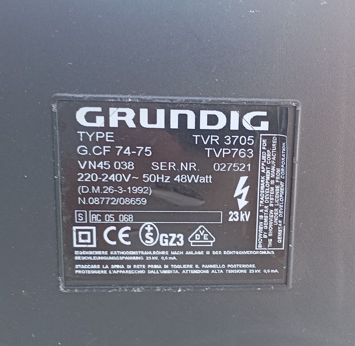 Televisão a cores Grundig