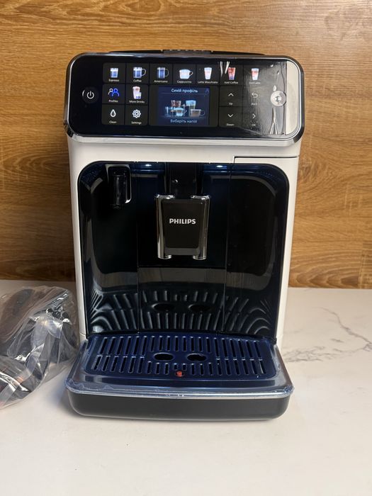 Кавомашина Philips 5500 series LatteGo з Гарантією !!!