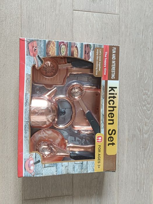 Zabawkowy zestaw kuchenny