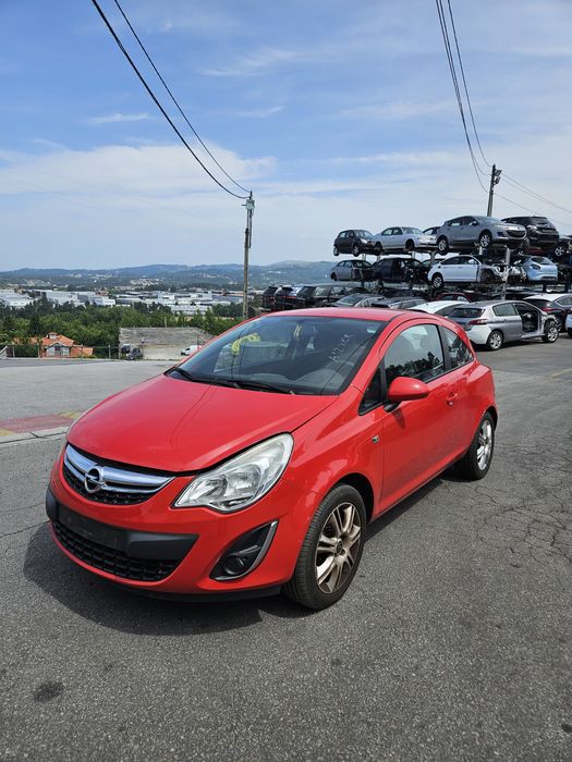 Opel Corsa D 1.2i de 2011 para peças