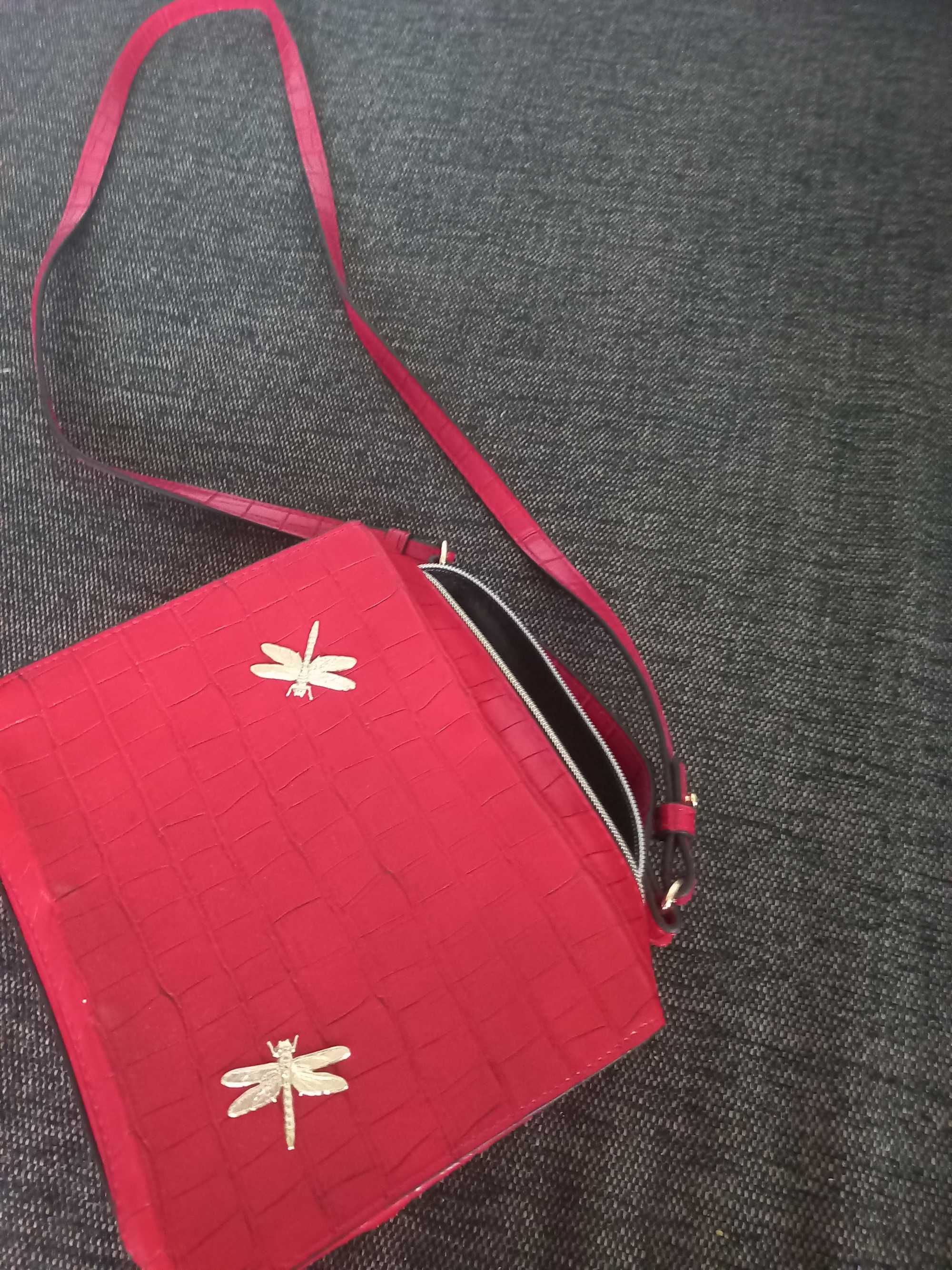 Torebka na ramię Estee Lauder czerwona wraz z lusterkiem