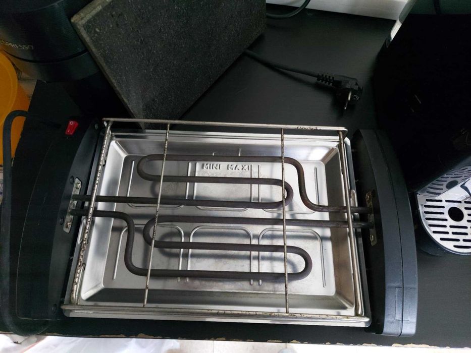 Grelhador eléctrico Ufesa de pedra fundida