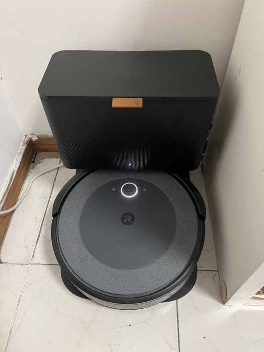 Robot Aspirador e Mopa Roomba Combo® i5+