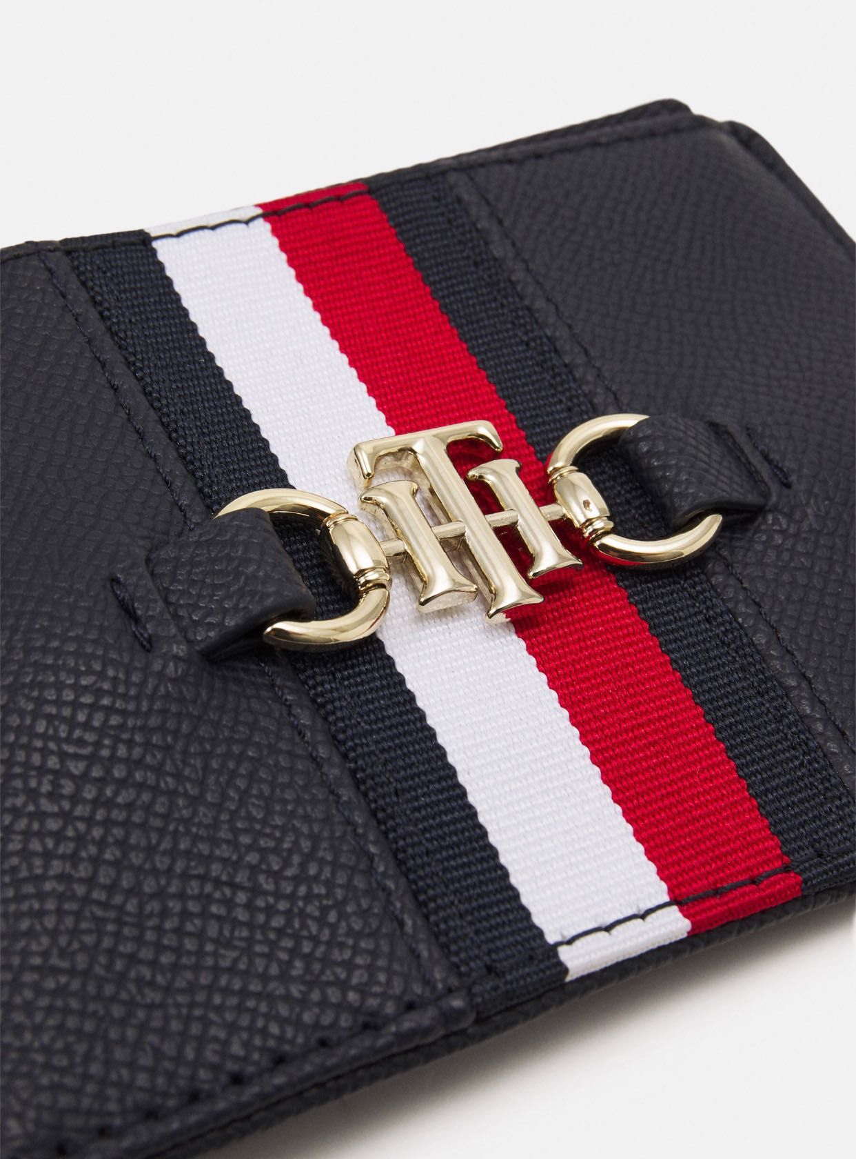 Nowy portfel Tommy Hilfiger Club Holder