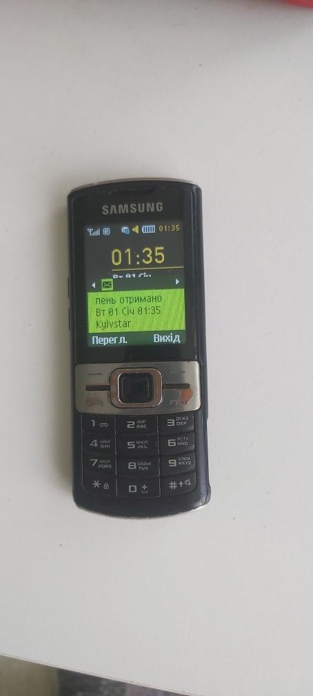 Телефон кнопочний, Samsung