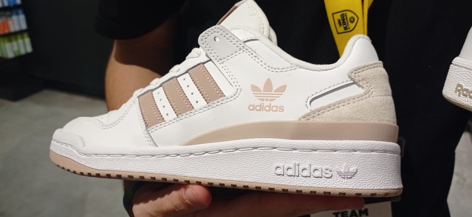 Sapatilhas Adidas Fórum Low