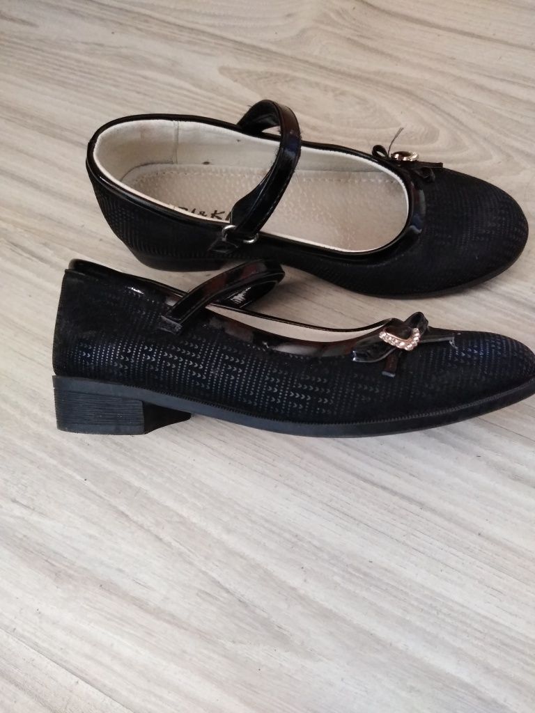 Buty dla dziewczynki rozmiar 34