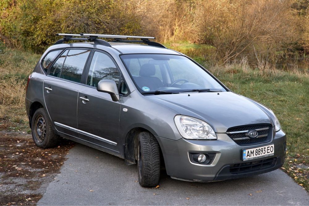 Kia Carens 2009 року