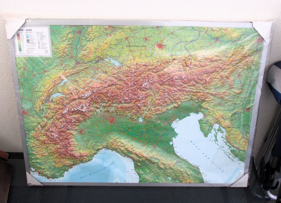 3D Mapa de relevo dos Alpes 1:200.000 com moldura de alumínio