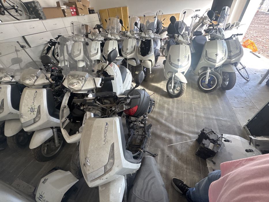 Pakiet skuterow elektrycznych uszkodzonych